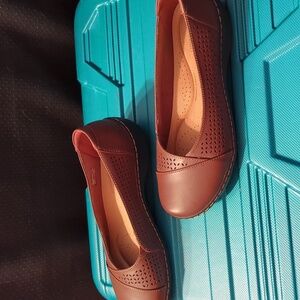 Clark's baller flats
